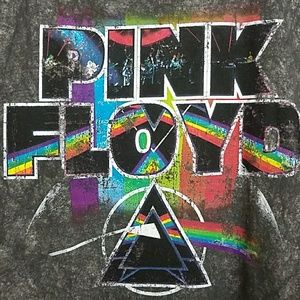 Im selling a PINK FLOYD Shirt